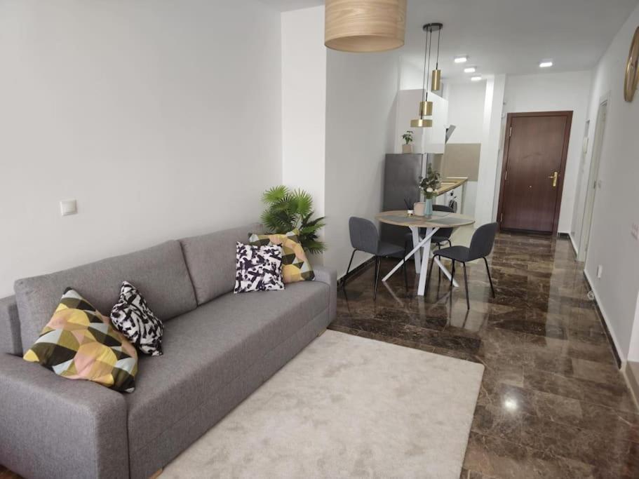 Tao City Center Apartment With Fee Wifi And Air Con By Namaste Elite Torremolinos Buitenkant foto